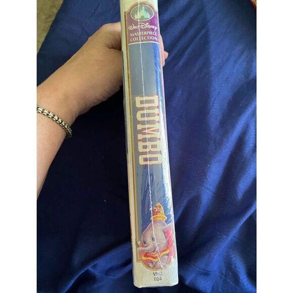 Disney VHS sealed Dumbo/Walt Disney/masterpiece collection - Picture 6 of 6